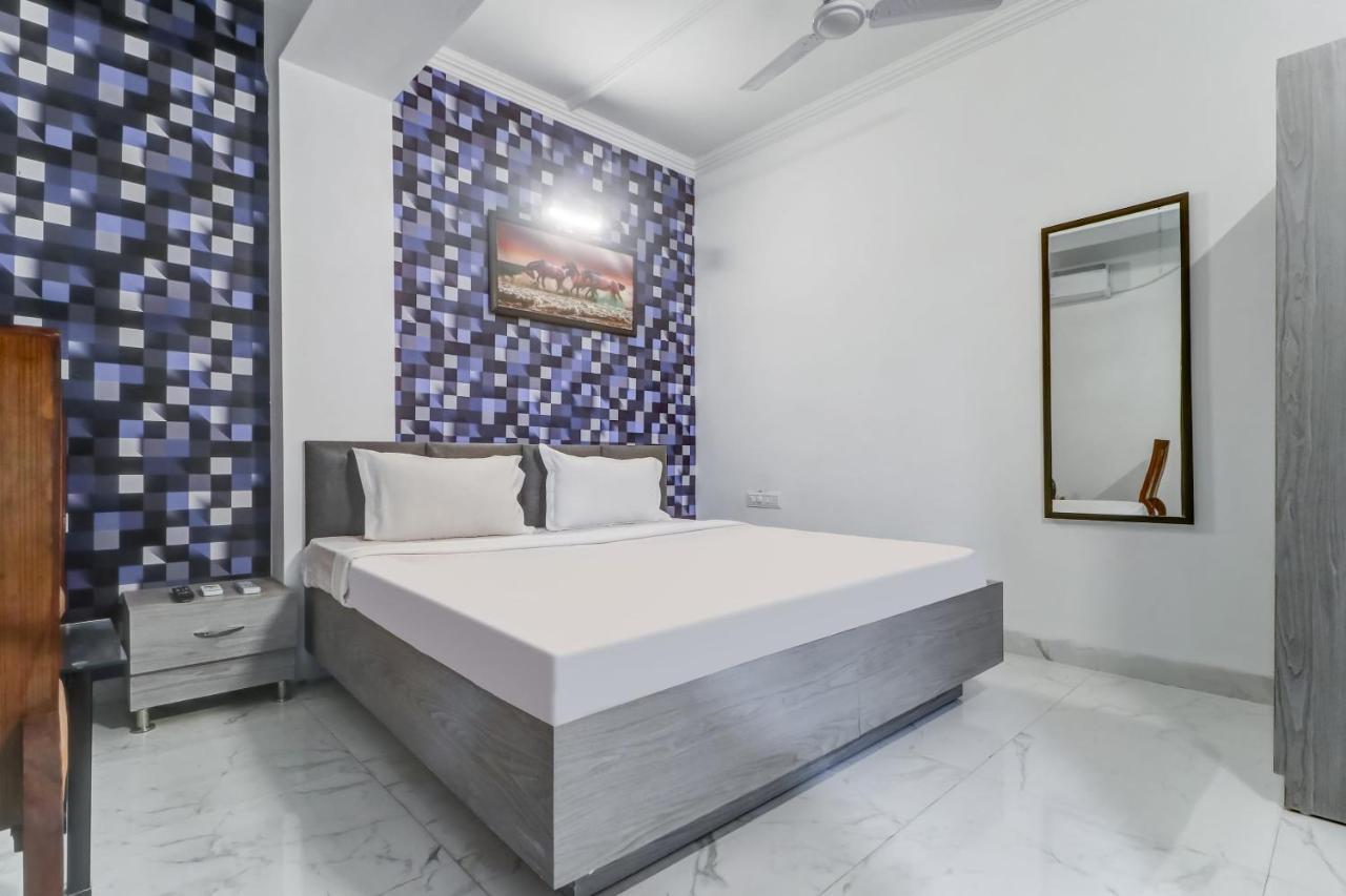 Townhouse Hotel Ludhiana Bagian luar foto