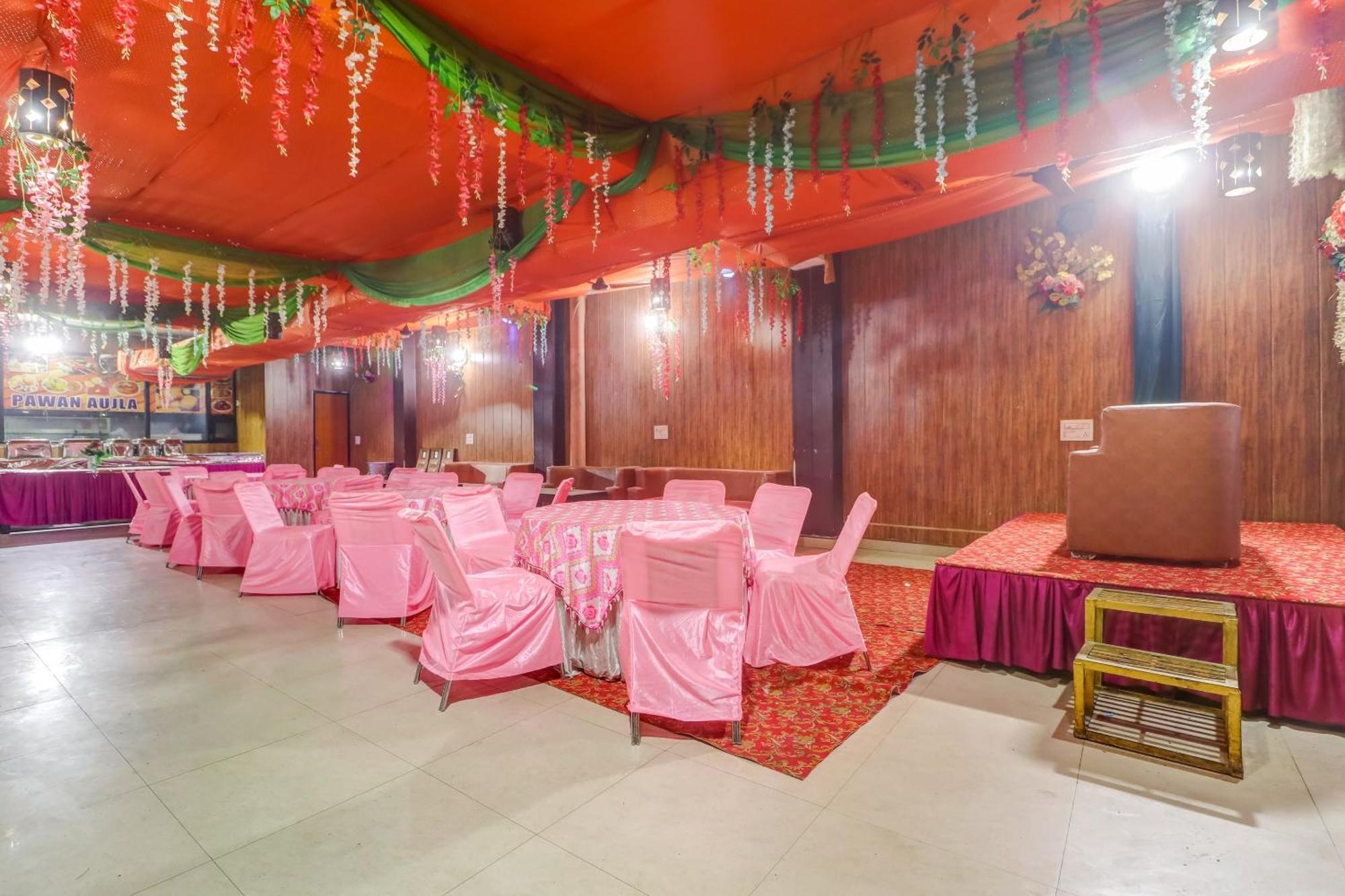 Townhouse Hotel Ludhiana Bagian luar foto