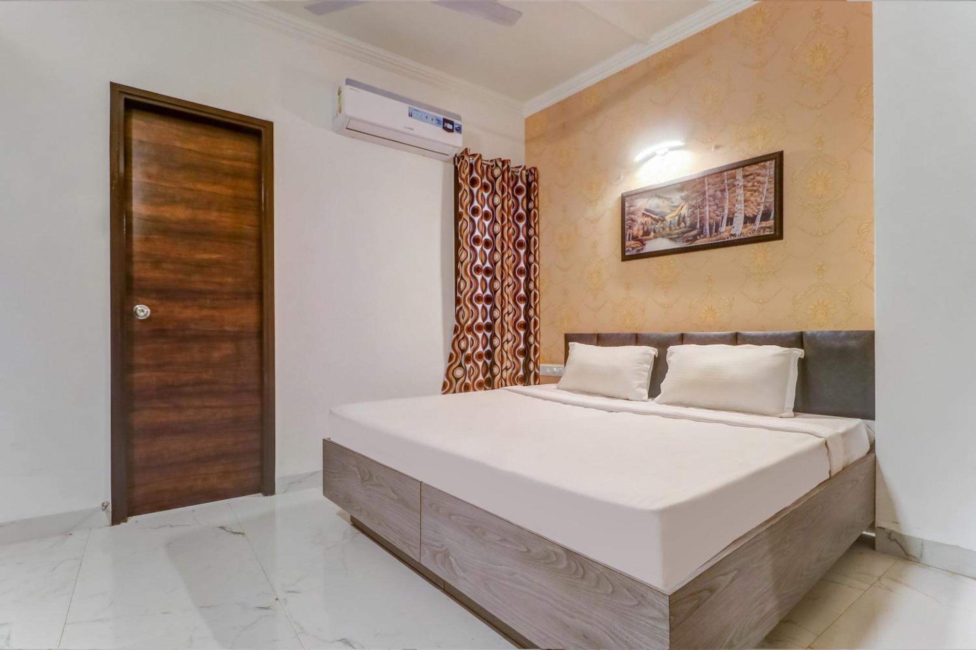 Townhouse Hotel Ludhiana Bagian luar foto